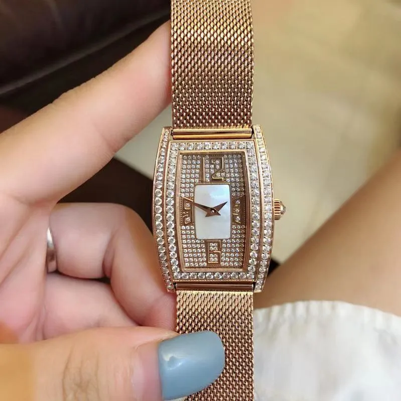 

WG09362 Women's Watches Top Brand Runway Luxury European Design Quartz Wristwatches