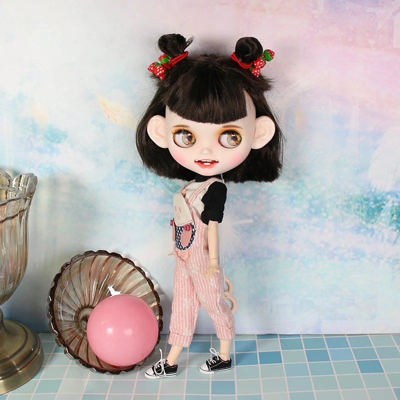 Blyth doll white skin joint body Black and Gray hair Carved lips Smile Matte face