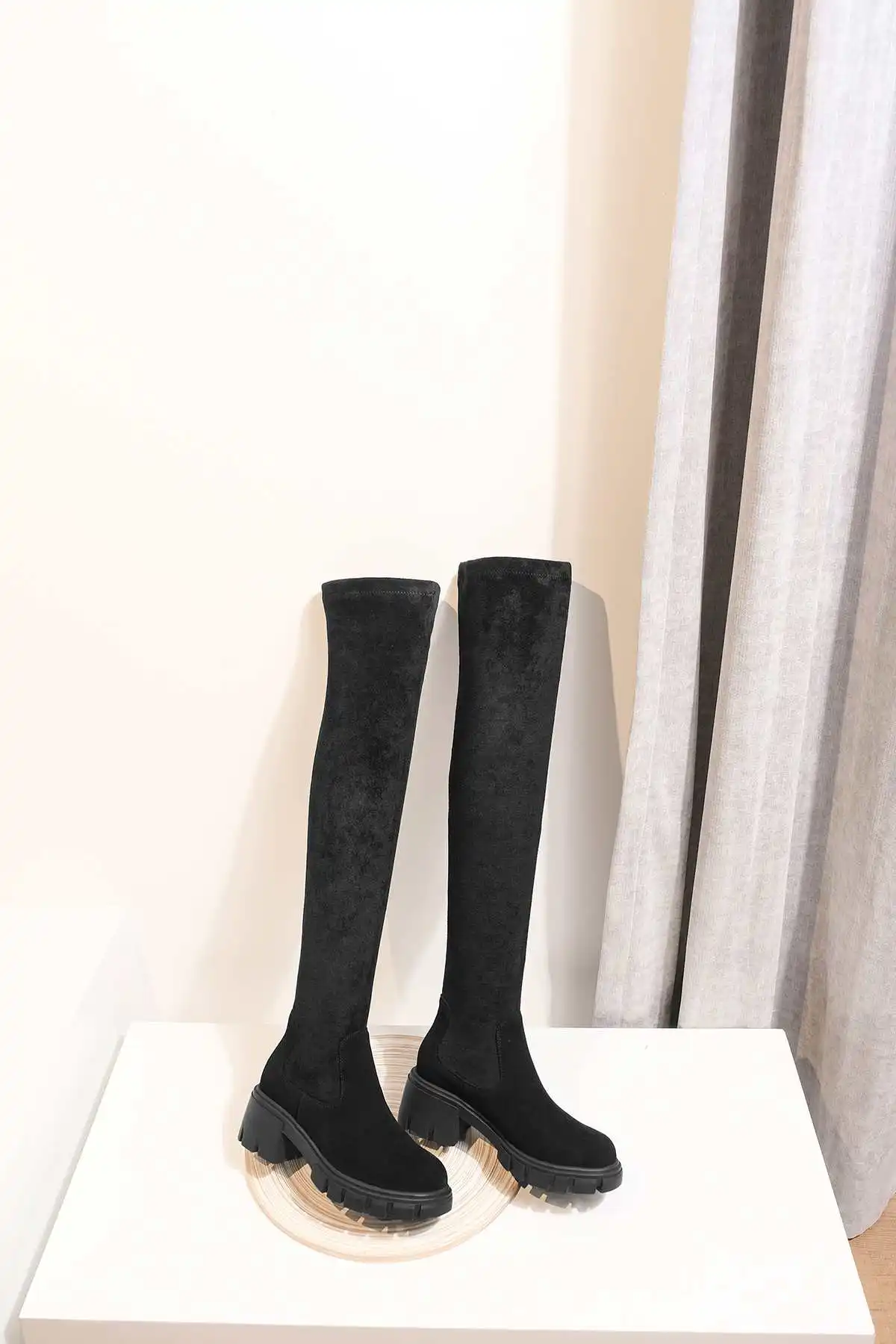 Krazing pot/Популярные растягивающиеся сапоги из коровьей кожи в простом стиле; зимние женские теплые однотонные сапоги до бедра с круглым носком на высоком каблуке; L10