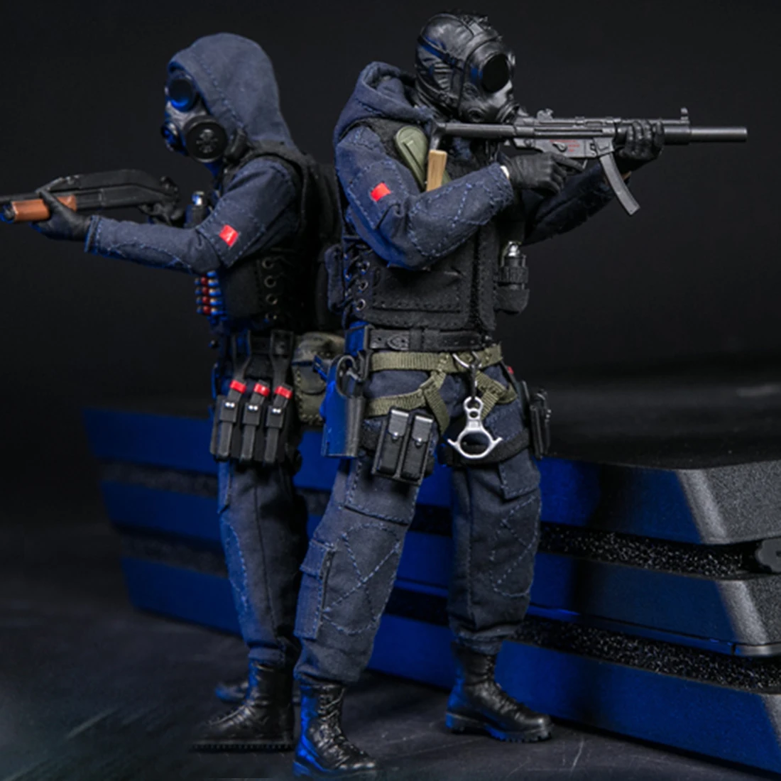 

2pcs kit 15cm 1/12 Soldier Action Figure Realistic Headsculpt DIY Handmade Breacher Assaulter Soldier Model