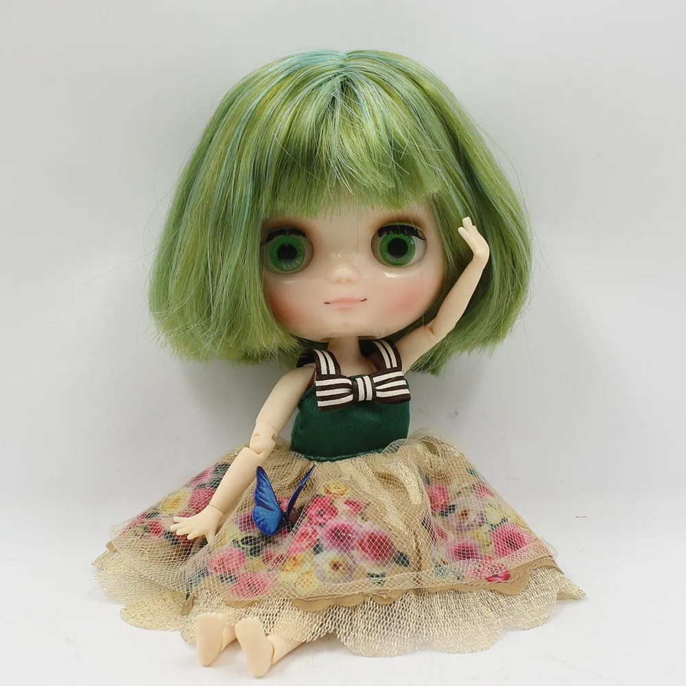 Middie Blythe Doll with Multi-Color Hair, Tilting-Head & Custom Jointed Body 2