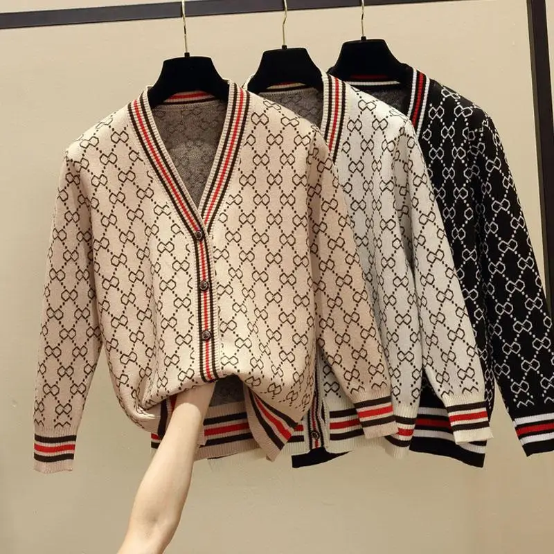 

2020 New Diamond V-neck Sweater Loose Cardigan Wool Clothes