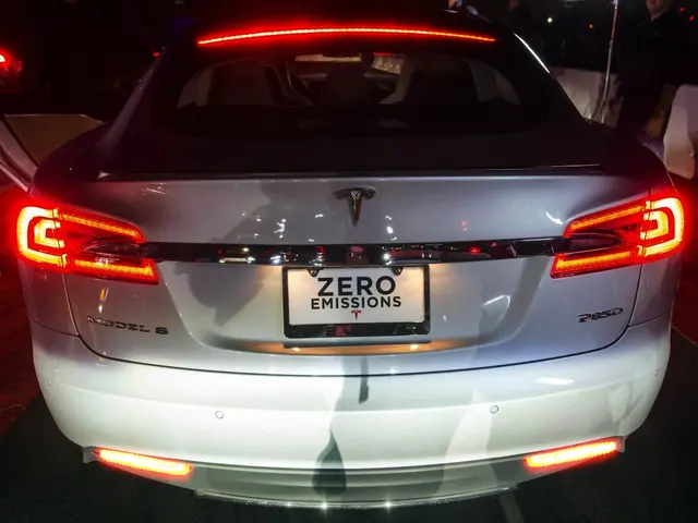 送料&加工料込 TESLA テスラ MODEL 3 リヤバンパー LED バンパー