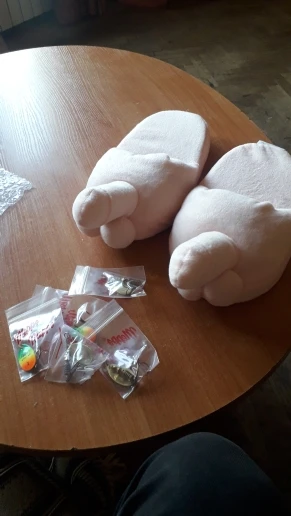 UTB8M8zks__IXKJkSalUq6yBzVXaF