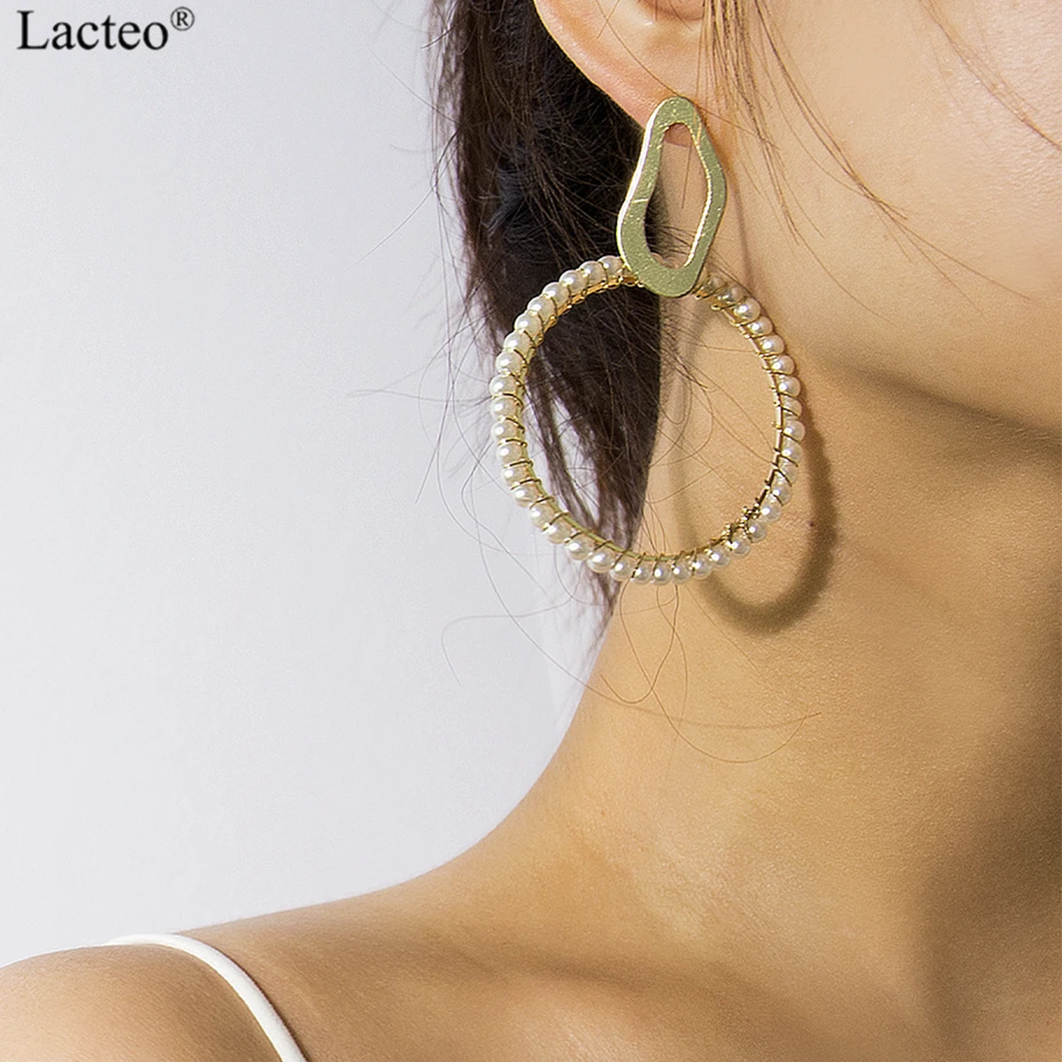 

Lacteo Bohemian Imitation Pearl Round Circle Dangle Earrings Statement 2019 Fashion for Women Drop Earrings Female Jewelry Gifts