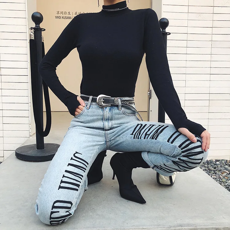 

2020 Early Spring Flocking Black Lettered Blue Slim Skinny Jeans for Woman