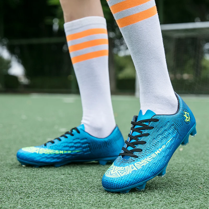 Unisex Men Boys Outdoor Ultralight Soccer Shoes Non-Slip FG/TF Ankle Boots
