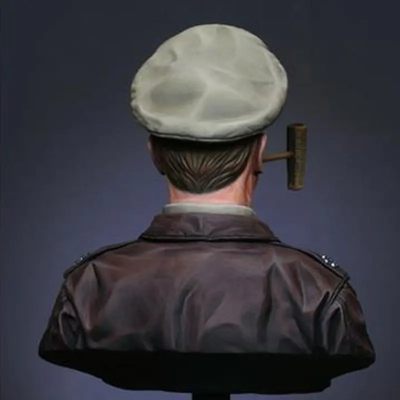 Douglas MacArthur (7)