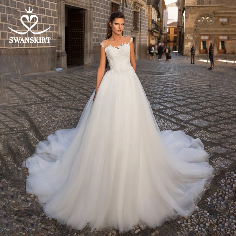 

Boho Appliques A-Line Wedding Dress Sweetheart Beaded Sleeveless Backless Swanskirt GI33 Bridal Gown Princess Vestido de novia