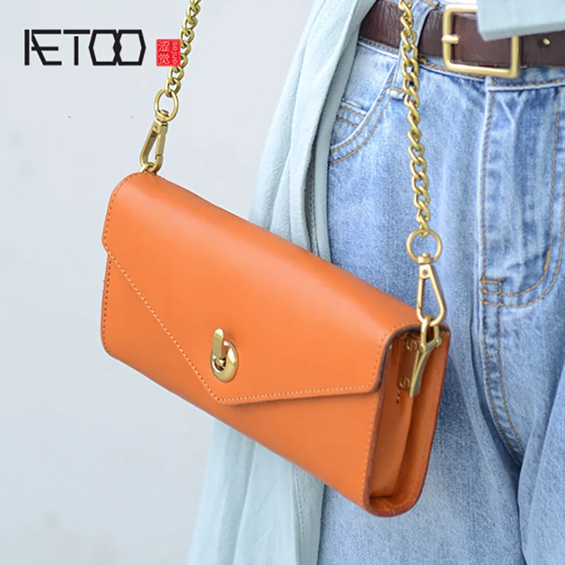 

AETOO Casual stiletto bag, flip-top girl bag, literary retro shoulder bag, hand-made leather bag, chain bag
