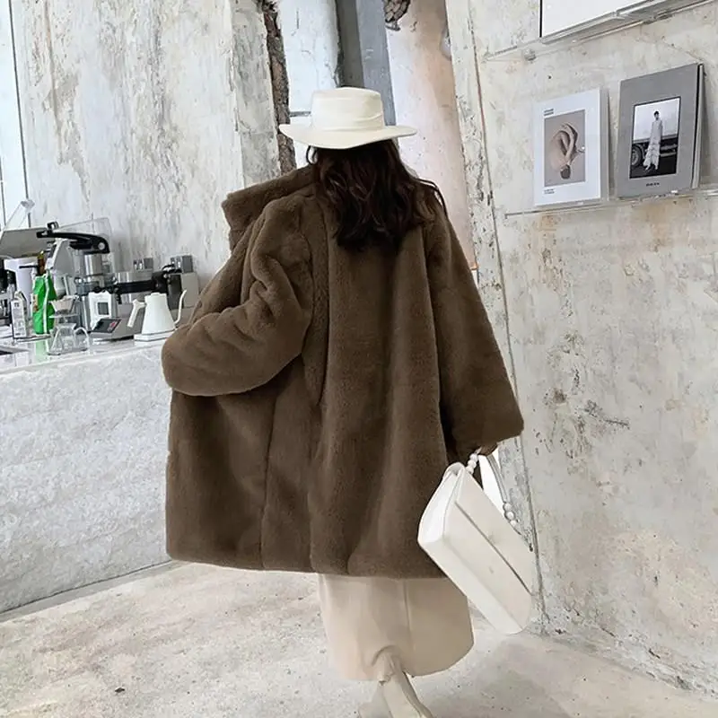 Женское зимнее модное длинное пальто из искусственного меха на пуговицах, Свободное пальто с отложным воротником, толстое теплое пальто, повседневное пальто с карманами и длинным рукавом