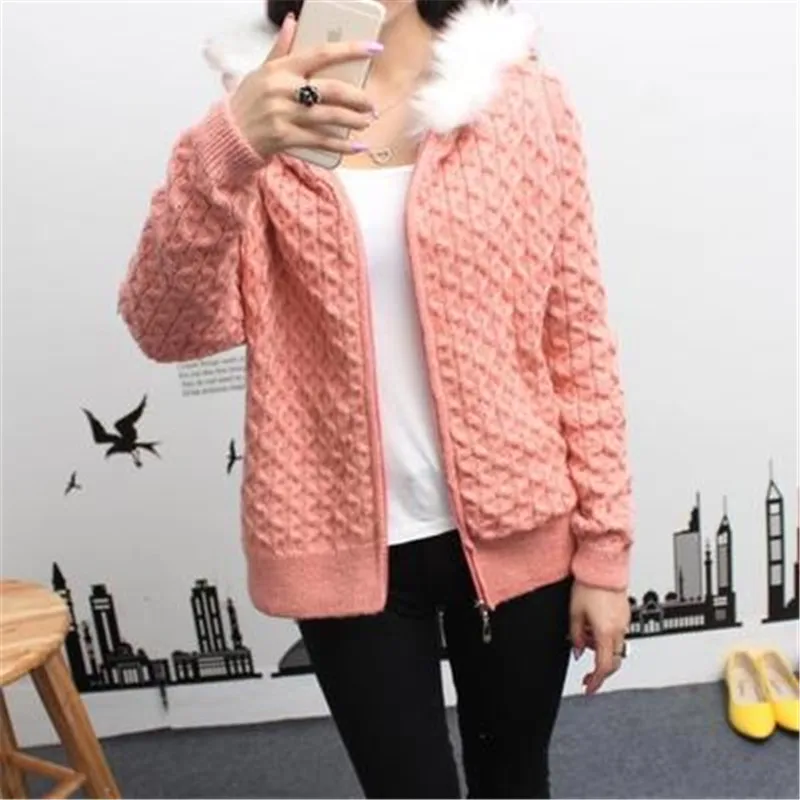 

2020 New Fashion Women Autumn Winter Hooded Knitting Short Coats Female Faux Fur Collar Slim Plus Size Sweater Cardigans PZ2101
