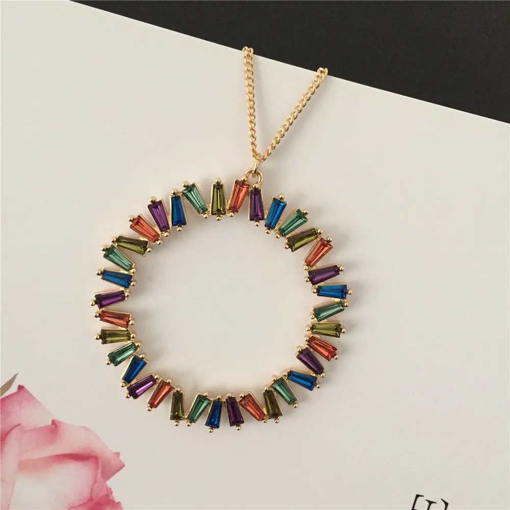 F/W Новое поступление элегантное многоцветное ожерелье с кулоном в форме круга, стразы для женщин, свитер