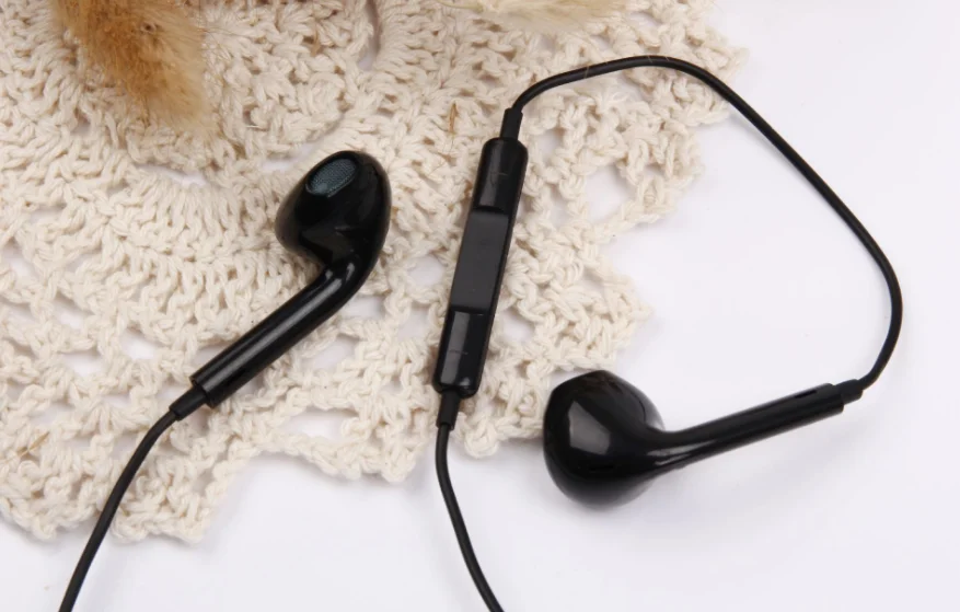 Crystal Box Hot Flat Cable Mobile Earphone For S6 Earphones in ear headset