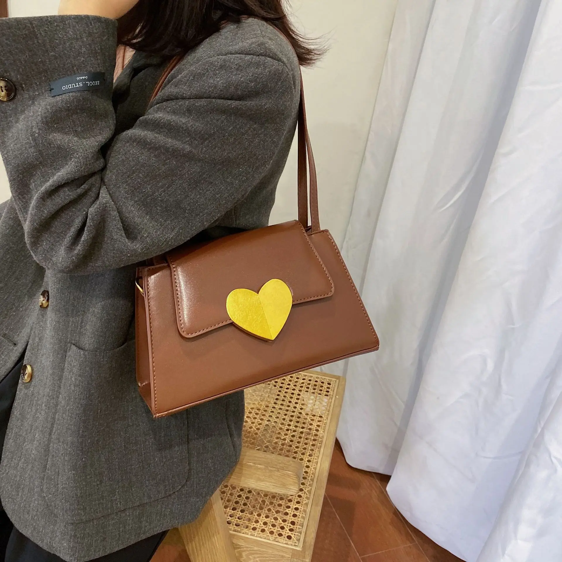 

Western Style Bag Women's 2019 New Style Autumn And Winter Textured Heart Western Style Armpit Bag Korean-style Versatile Handba