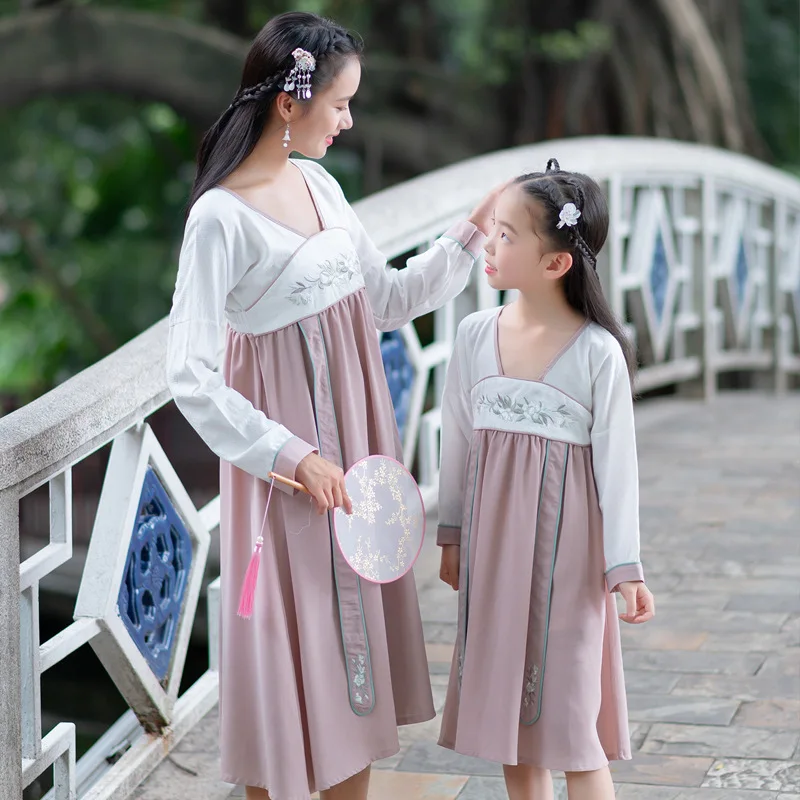 Платье Hanfu с вышивкой в стиле ретро для мамы и дочки, пижамы, одежда для мамы, детей, женщин и маленьких девочек, платье для мамы и дочки