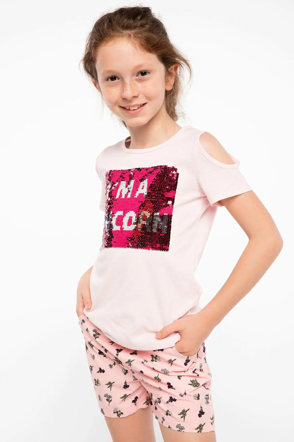 

DeFacto Girl Short Sleeve Body-J3777A618SM