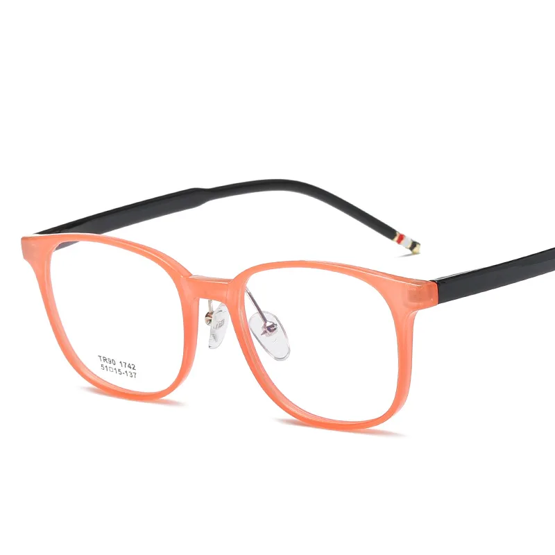 

TR90 Classic Boxed Men's and Women's Hipster Glasses Go with Plain Glasses