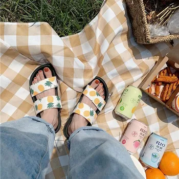 

Korean Style Pineapple Slippers Women Cute Shoes Kawaii Casual Anti-skid Beach Flip Flops Outside Sandals Rubber Personal Shoes