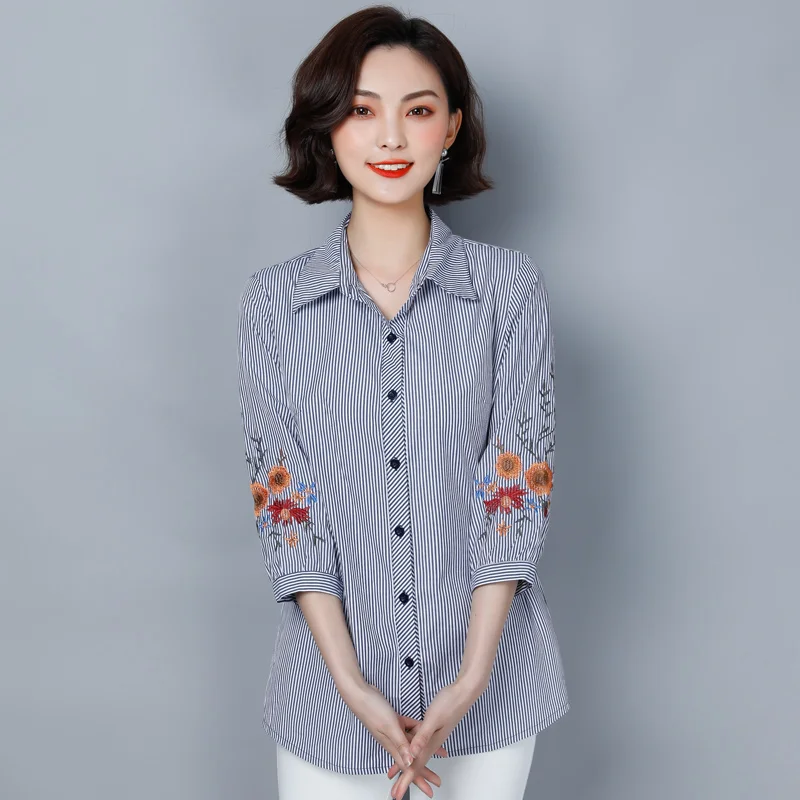 

COIGARSAM Korea Style Striped Shirt Womens tops New Spring Office Lady Embroidery Chiffon Women shirts Red Blue 138