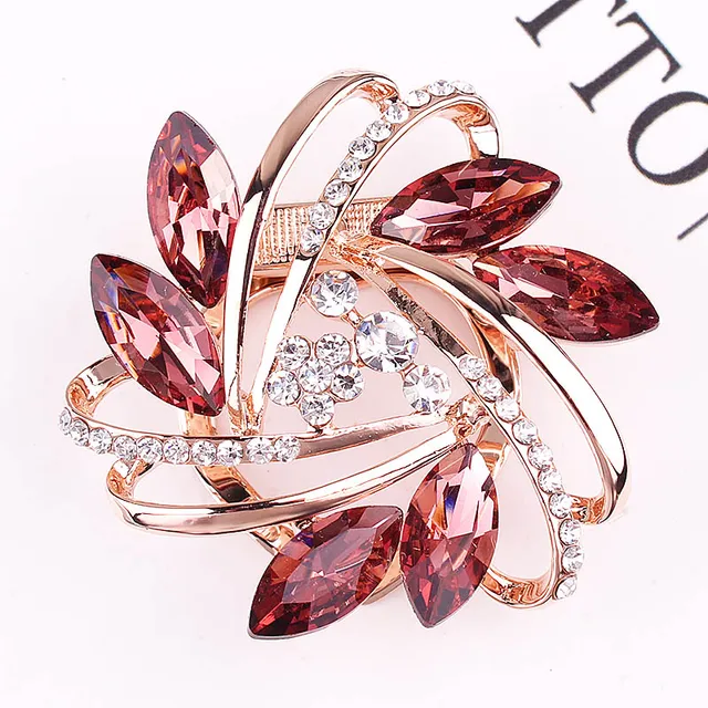 Gold Zinc Alloy crystal exquisite flower brooch 1