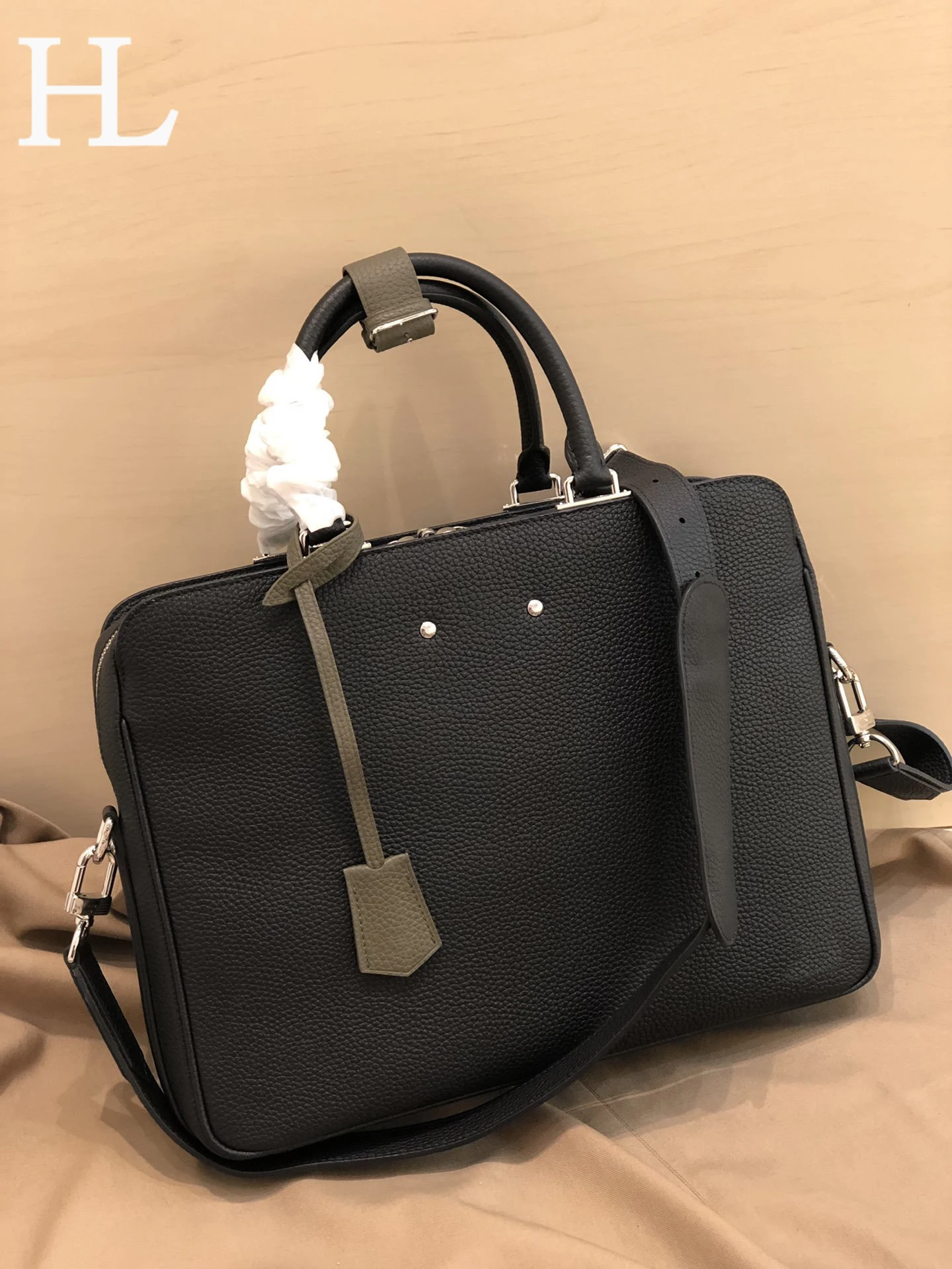 

The best quality ladies luxury fashion shoulder bag women bag 100% leather brand famous ladies handbag free shipping