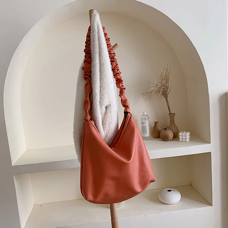 

2019 Autumn New Style WOMEN'S Bag INS-Style Shoulder Bag Versatile Simple Cool Pleated Shoulder Strap Large Capacity Solid Color