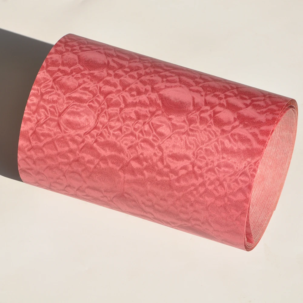 Деревянные виниры Sapeli Pomelle окрашенные розово-красные 250x15 см шпон для стола