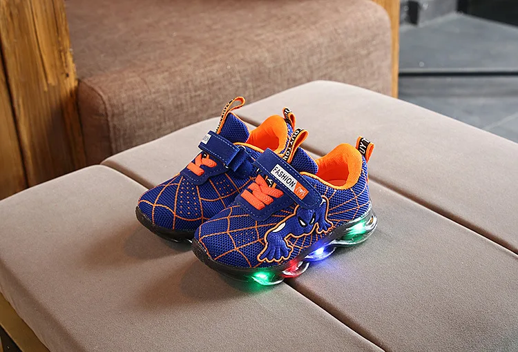 12934006799_1264033049