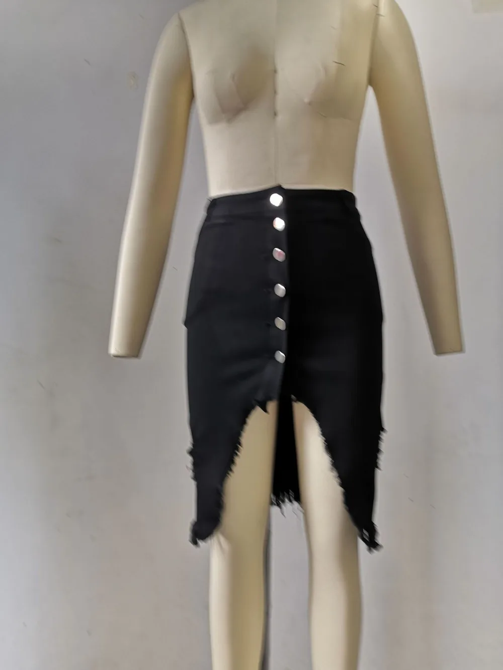 15787338813_1729601586