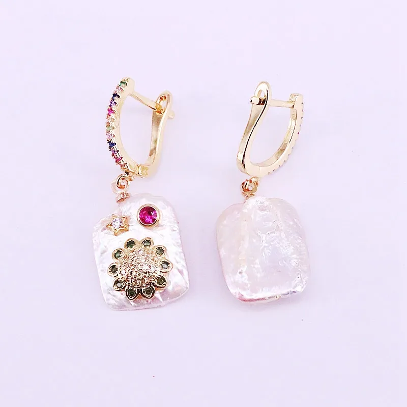 4 paires arc-en-ciel CZ de mode микро паве arc-en-ciel природа perle d'eau douce или charme boucles d'oreilles pour les femmes