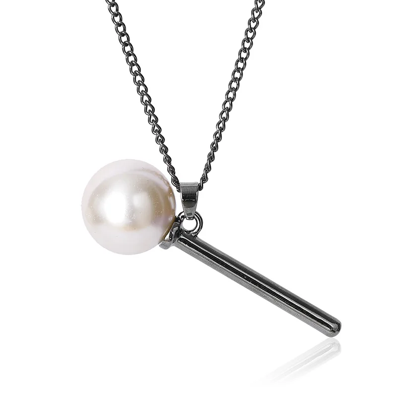 

2020 Big Pearl Chain Necklace Statement Pearl Pendant Necklace Clasp Charm Long Sweater Chain Necklace Women Simple Punk Jewelry
