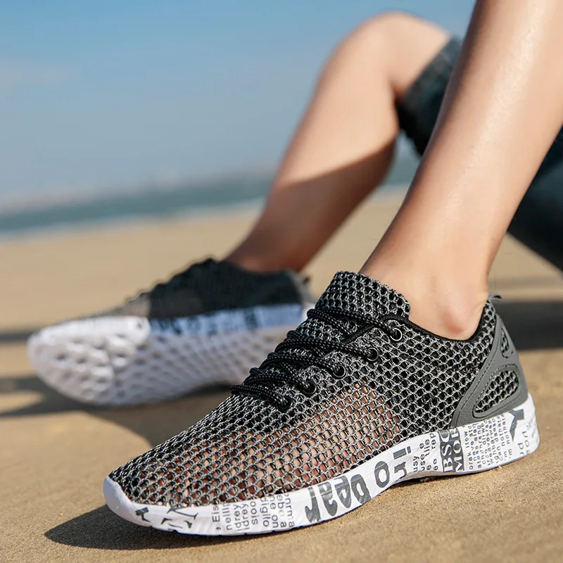 

2019 New Style Athletic Shoes Men's Breathable Running Shoe Summer Mesh Fly Woven Casual Trend Low Top