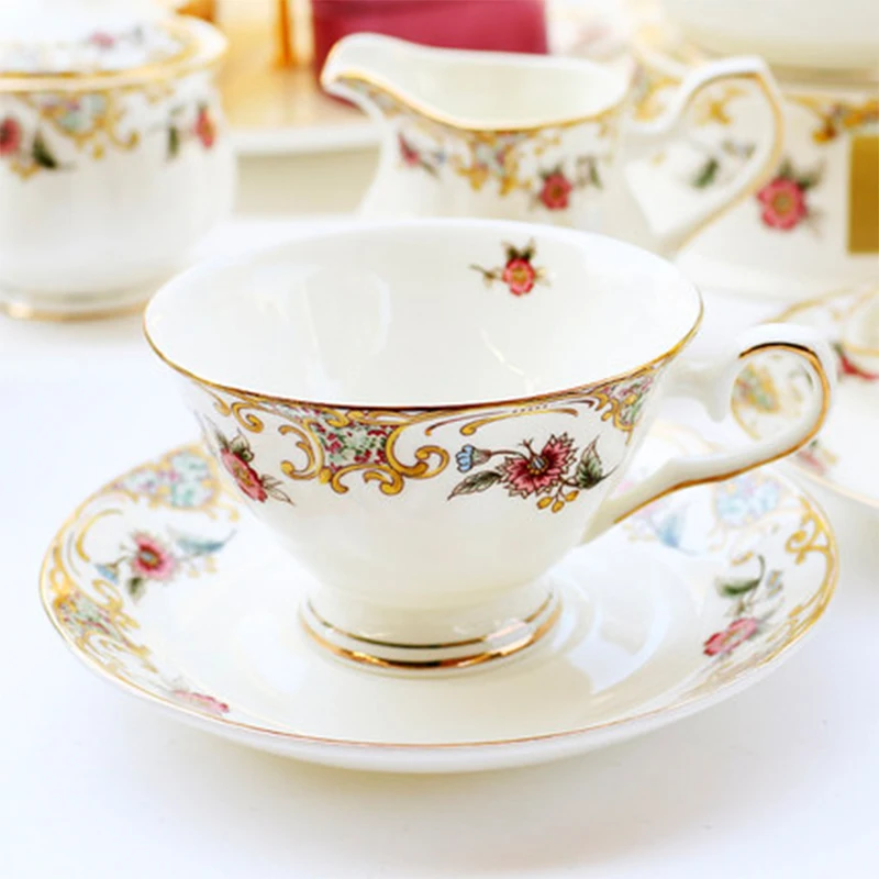 Ceramic Coffee Cups Set European Small Luxury Bone china Afternoon Tea set Flower Tea Cup & Saucer Household Kitchen accessories