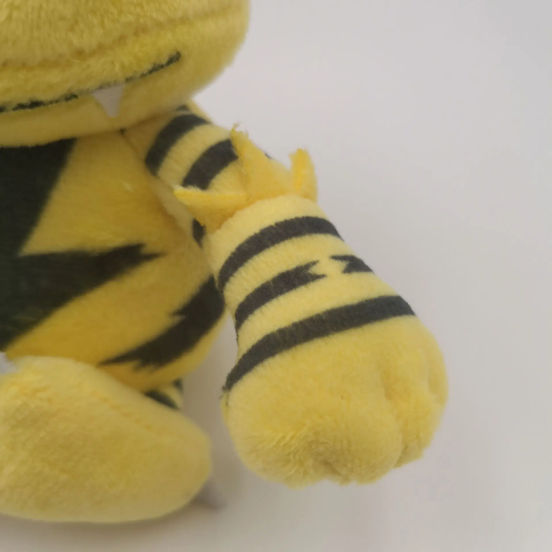 13 см Eleboo Erebuu Electabuzz Eevee Мультфильм Pet Ex Gx Мега Кукла Плюшевая Игрушка Eevee