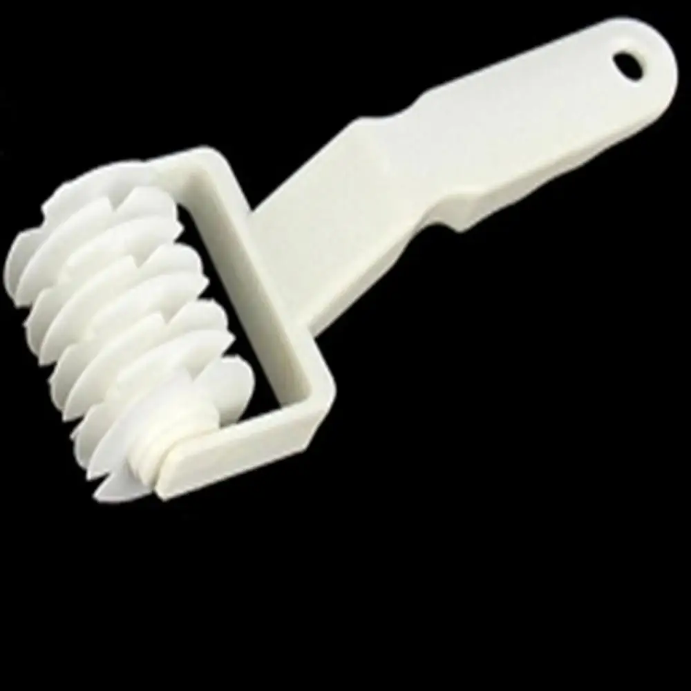 1PCS Plastic Pull Net Pizza Knife Wheel Pasta Lattice Roller Cutter Dough Biscuit Pie Kitchen Baking Tool Cutter Accessories