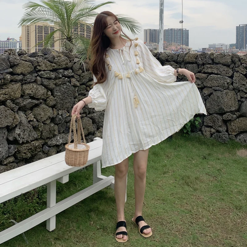 Ulzzang/новое летнее женское платье с рукавами-фонариками в Корейском стиле; женская одежда с кисточками на шнуровке; модные платья в полоску
