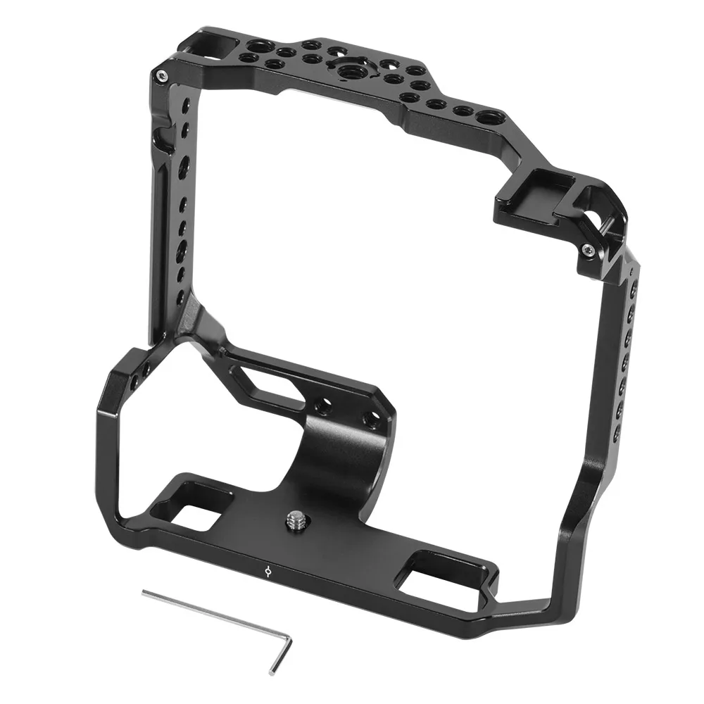 Клетка для камеры SmallRig S1 для Panasonic S1/S1R с DMW-BGS1 батарейным захватом, встроенные крепления для холодного башмака и рельсы Nato 2410