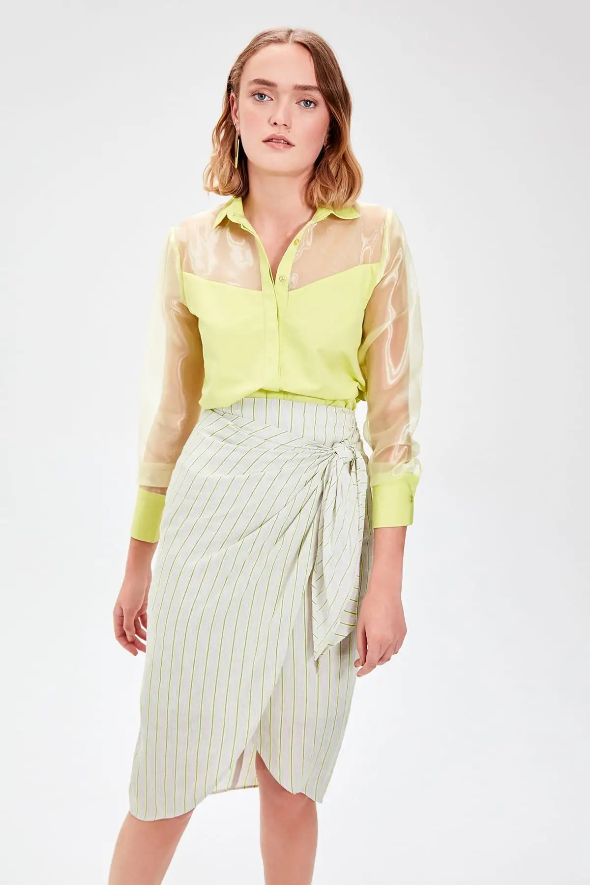 Trendyol зеленая рубашка из органзы TWOAW20GO0095| |