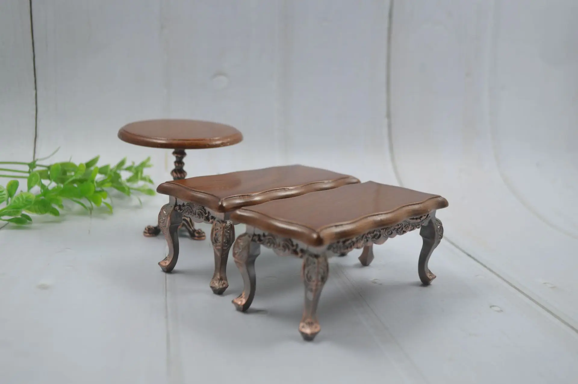 1; 12 Miniature Doll House CHILDREN'S Toy Furniture Model Round Table Retro Nostalgic European Style Mini Table Decoration