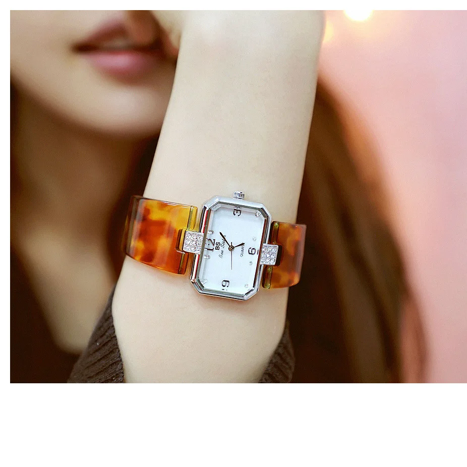 

BS New Style Hot Sales Watch Top Grade Chained List Customizable Spain Customizable Amber Watch 0695