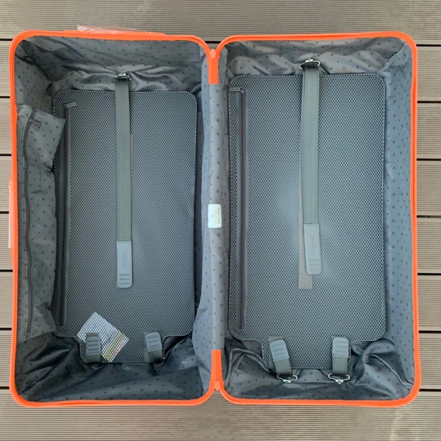 33 inch spinner luggage