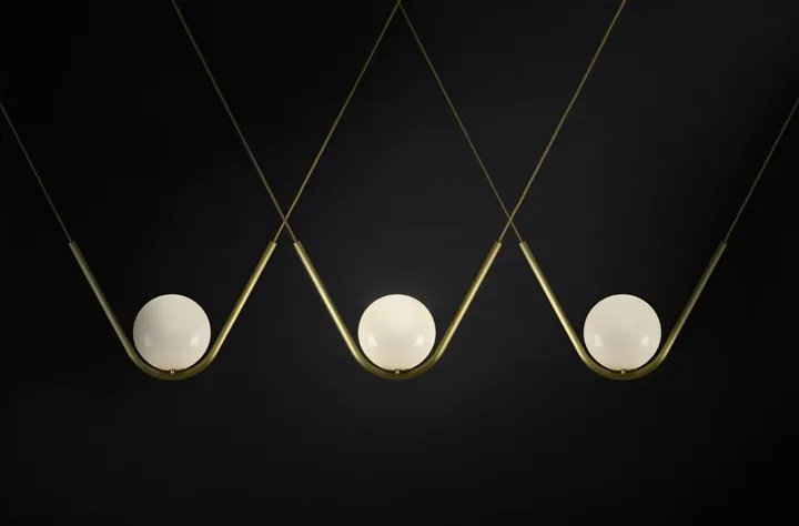 Современный светодиодный металлический подвесной светильник из кованого железа, стеклянный круглый шар, латунный стержень, подвесной светильник для гостиной, кухни, скандинавского стиля