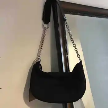 

Minimalist cold retro style 2020 spring new new wild black chain armpit French bag shoulder bag shoulder bag tote bag