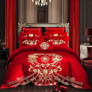 

King size bedding set Luxury for wedding couple Bedding Cover with sheet pillow red color with golden pattern of Comforter Cover
