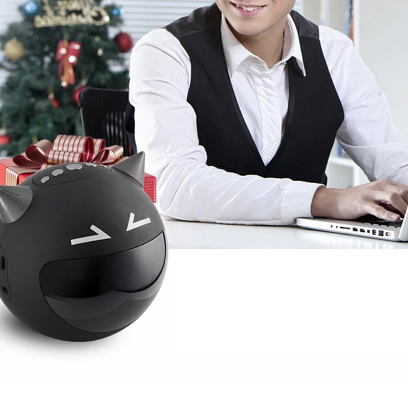 New Style New Fashioned Portable Mini Demon Speaker Wireless Speaker With Microphone Fm Karaoke In One Body Gift Speaker
