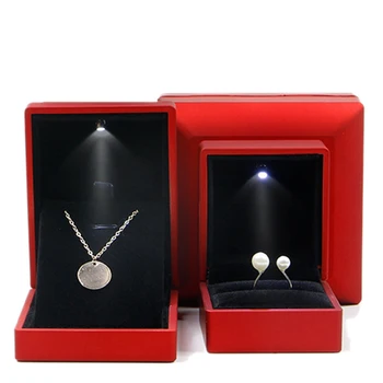 

Fashion Wedding LED Lighted Necklace Earring Ring Pendant Bangle Bracelet Storage Box Engagement Jewelry Display Holder Cases