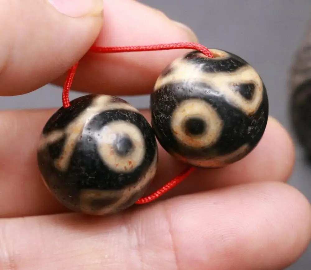 

Treasure Magic LKbrother pair of Energy Tibetan Old Agate Tiger-tooth 3 eye Totem dZi Bead 20mm