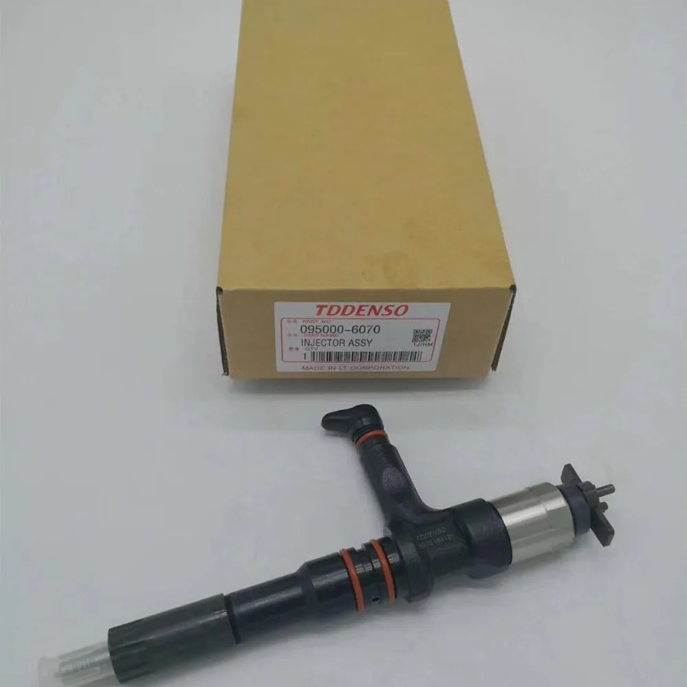 Оригинальная Форсунка Common Rail 095000-6070 для PC400-8/PC450-8