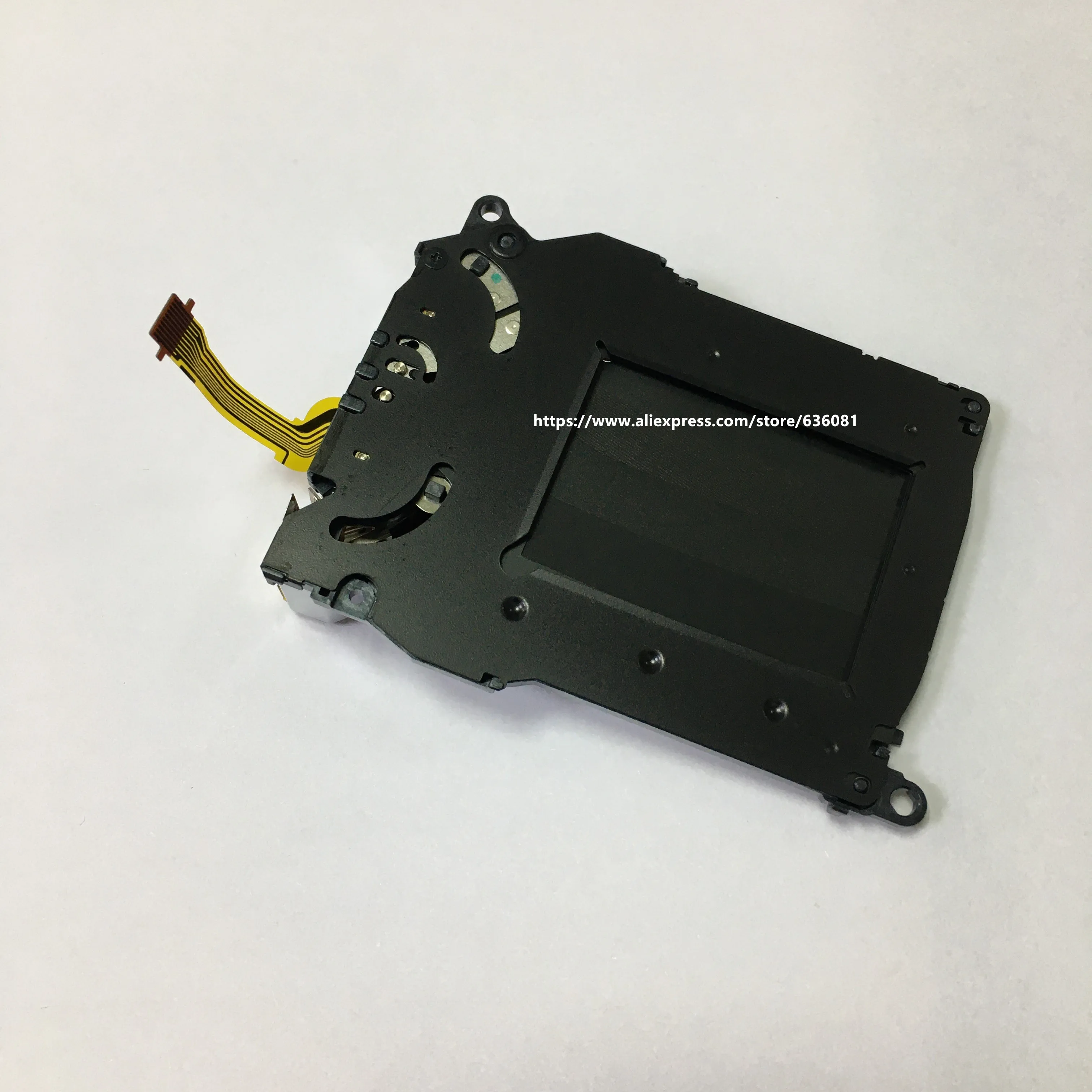 sukegoro、 SONY α330 Q708 Sony Alpha A330 10.2 MP Digital SLR